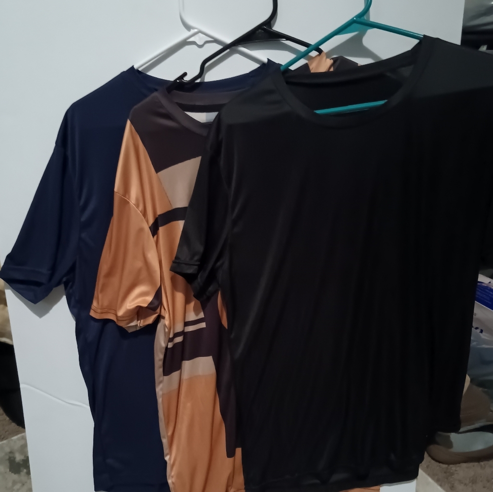 Tan and Black Short Sleeve Tees Casual Comfort